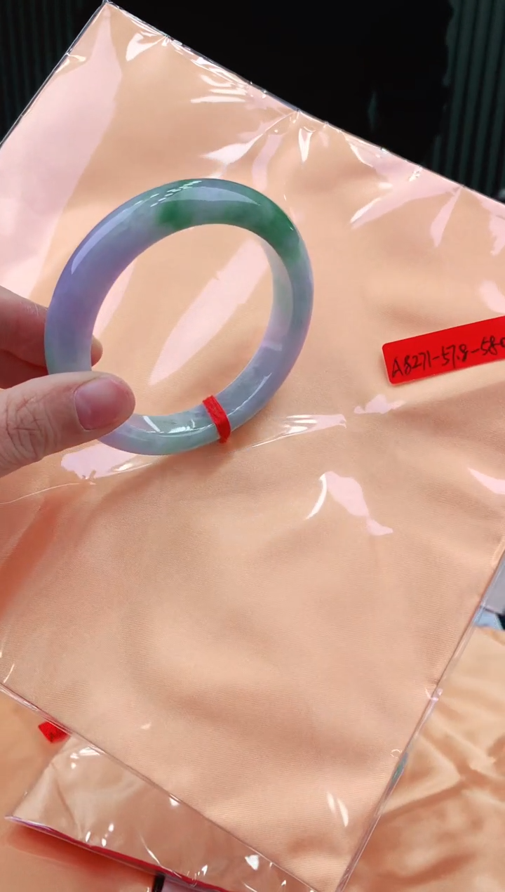 未镶嵌手镯翡翠57+