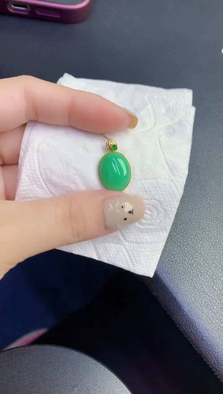 颈饰18K金镶嵌翡翠缅甸天然翡翠A货