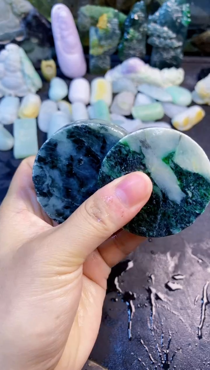颈饰未镶嵌翡翠天然翡翠001