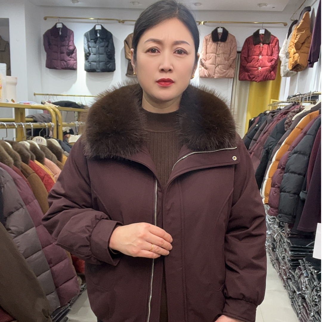 【丽人坊】时尚妈妈派克服 洋气大毛领 百搭 石墨烯云绒 大毛领78款