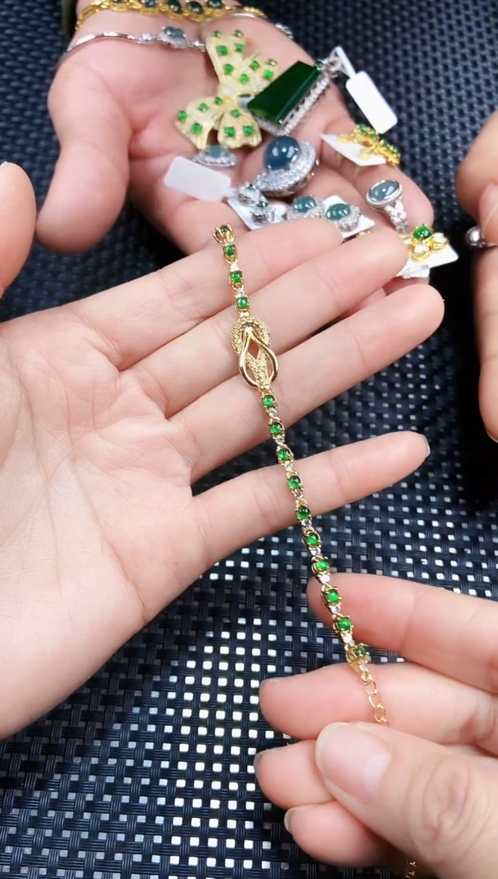 【闪购商品】翡翠手链未镶嵌11111111