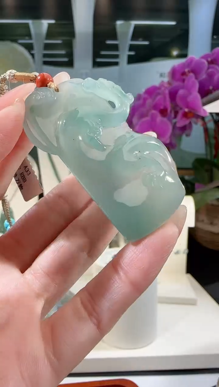 【闪购商品】翡翠吊坠(不含链)未镶嵌龙牌