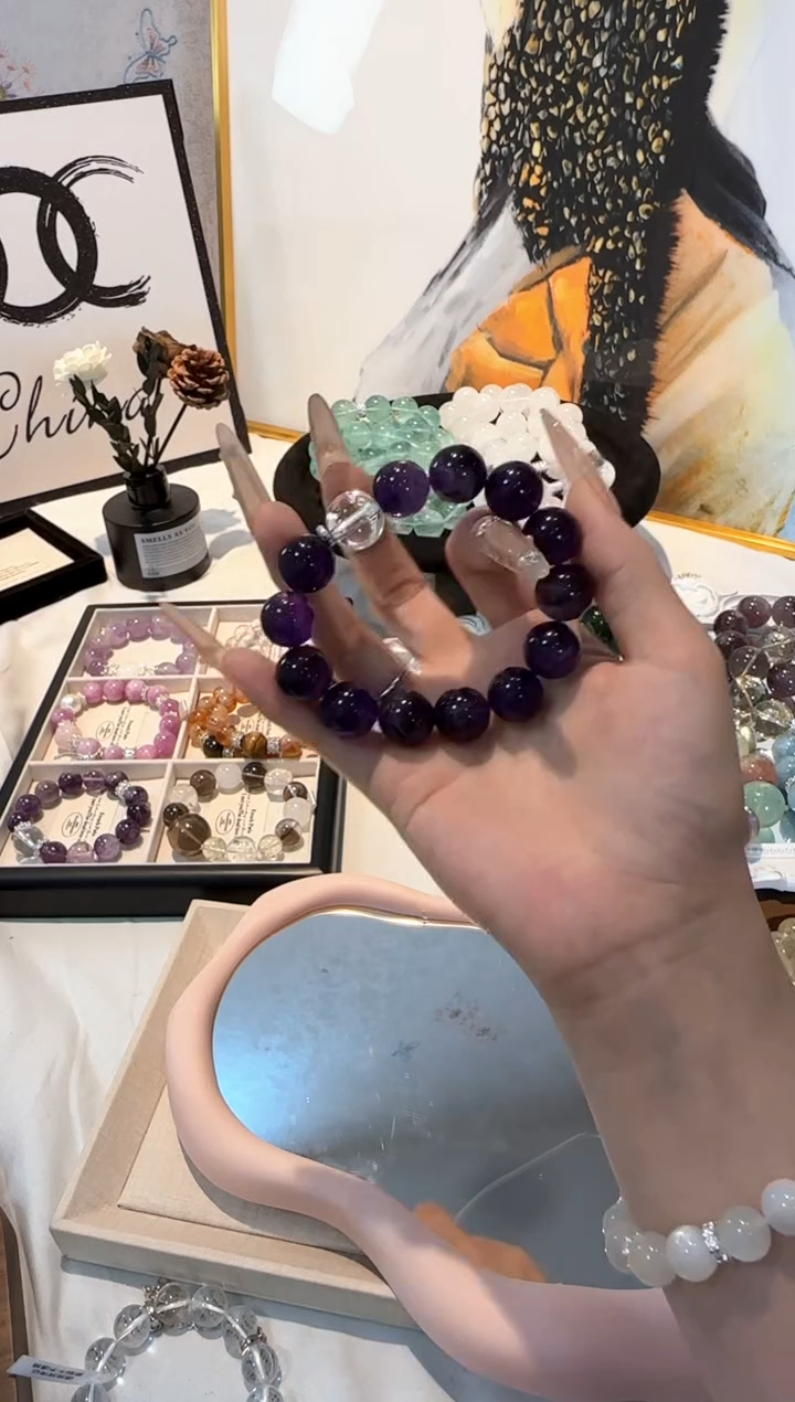 水晶手串未镶嵌乌拉圭