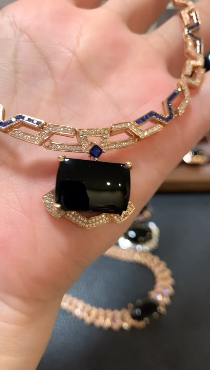 套链18K金镶嵌翡翠枫*舞z94  