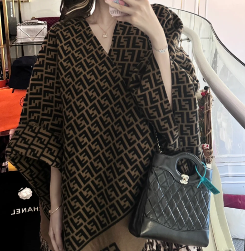 【绫罗】披肩100-200气质高档时尚百搭女士简约休闲长巾