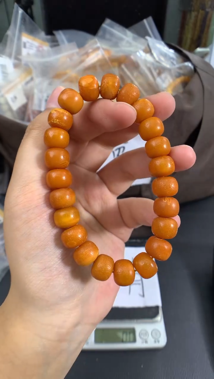 蜜蜡未镶嵌珠宝奇石1