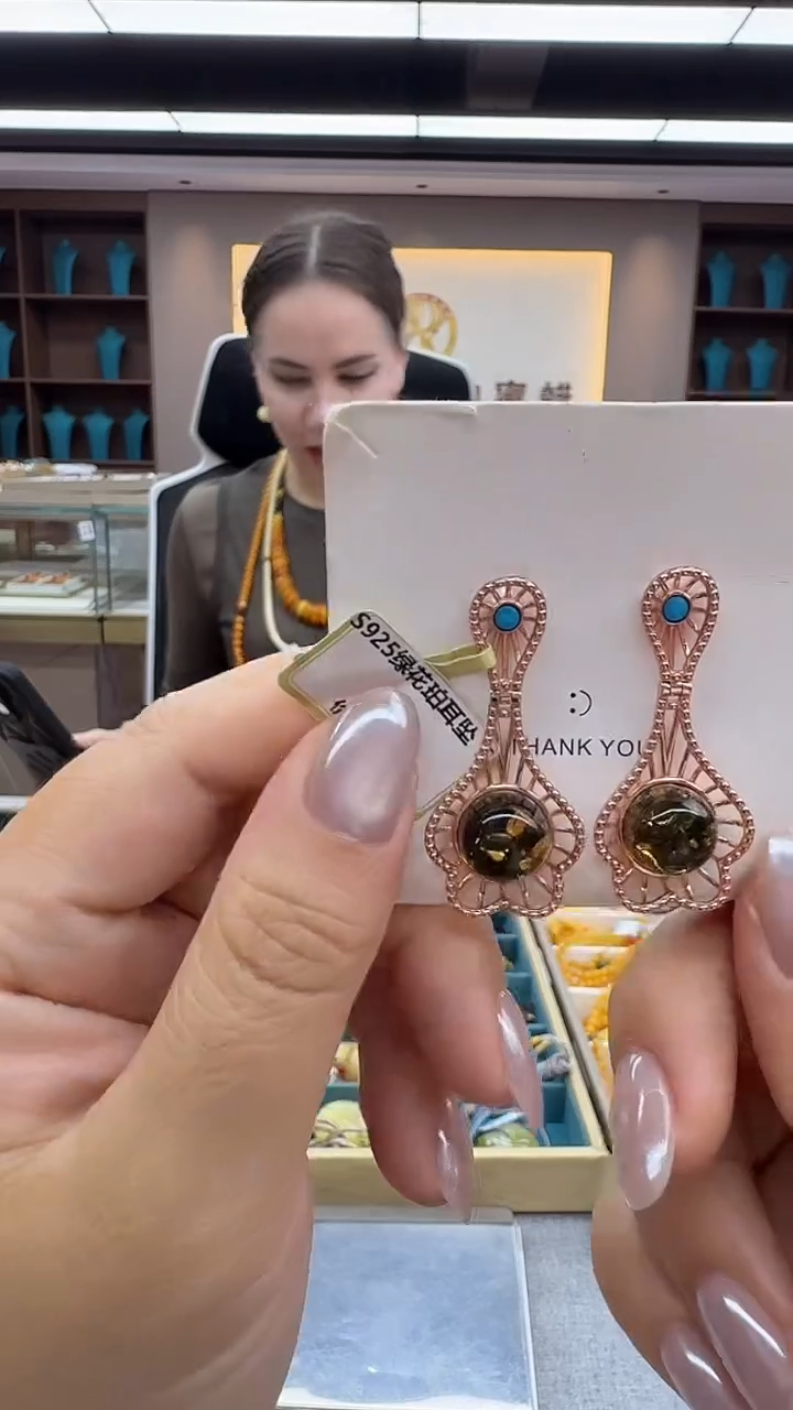 琥珀未镶嵌耳饰66秒拍号 假一罚三 