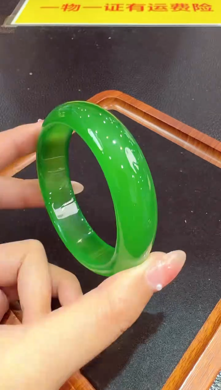 【闪购商品】玛瑙/玉髓手镯未镶嵌发一件