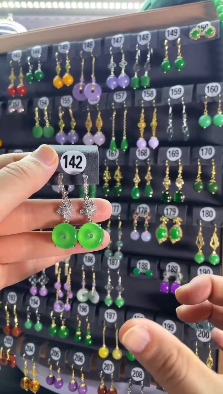 【闪购商品】翡翠耳饰银S925镶嵌142....
