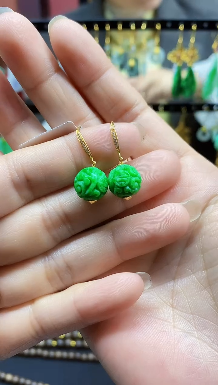 颈饰未镶嵌翡翠翡翠耳饰