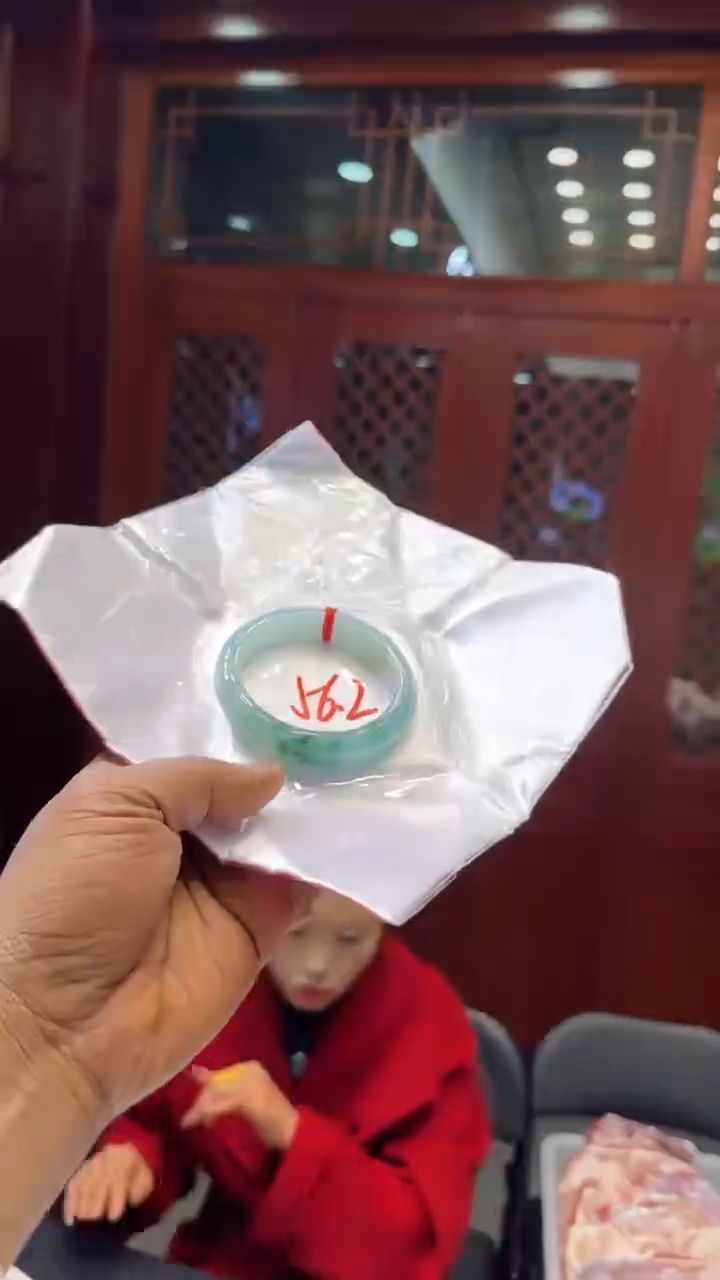 【闪购商品】翡翠手镯未镶嵌手镯