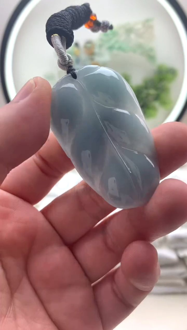 颈饰未镶嵌翡翠叶子
