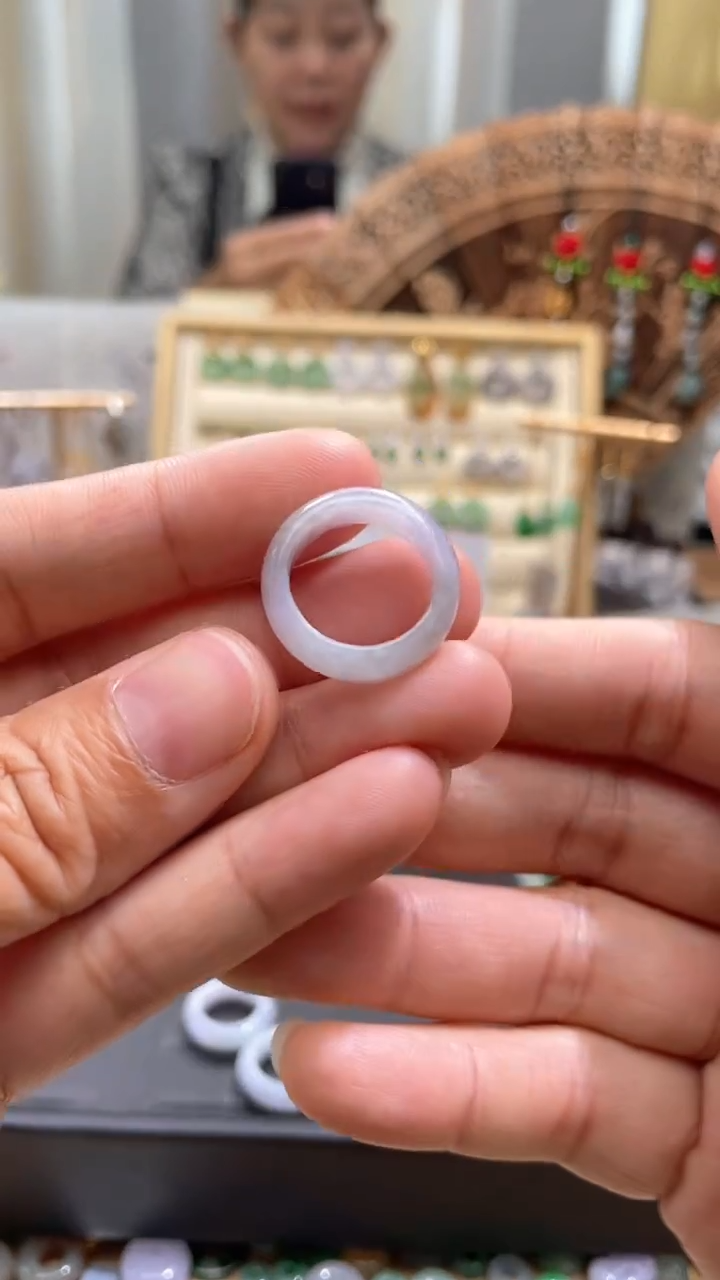 【闪购商品】翡翠颈饰未镶嵌戒圈8