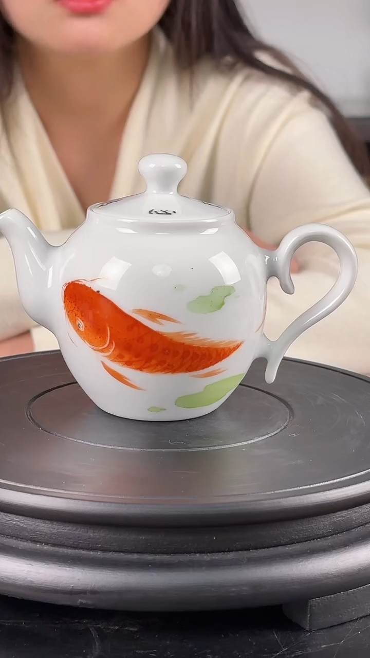 壶陶瓷庞志伟《鱼》陶瓷单壶