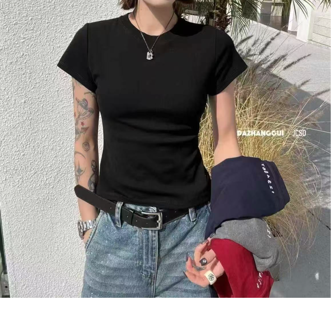 552高腰修身后背刺绣数字T恤