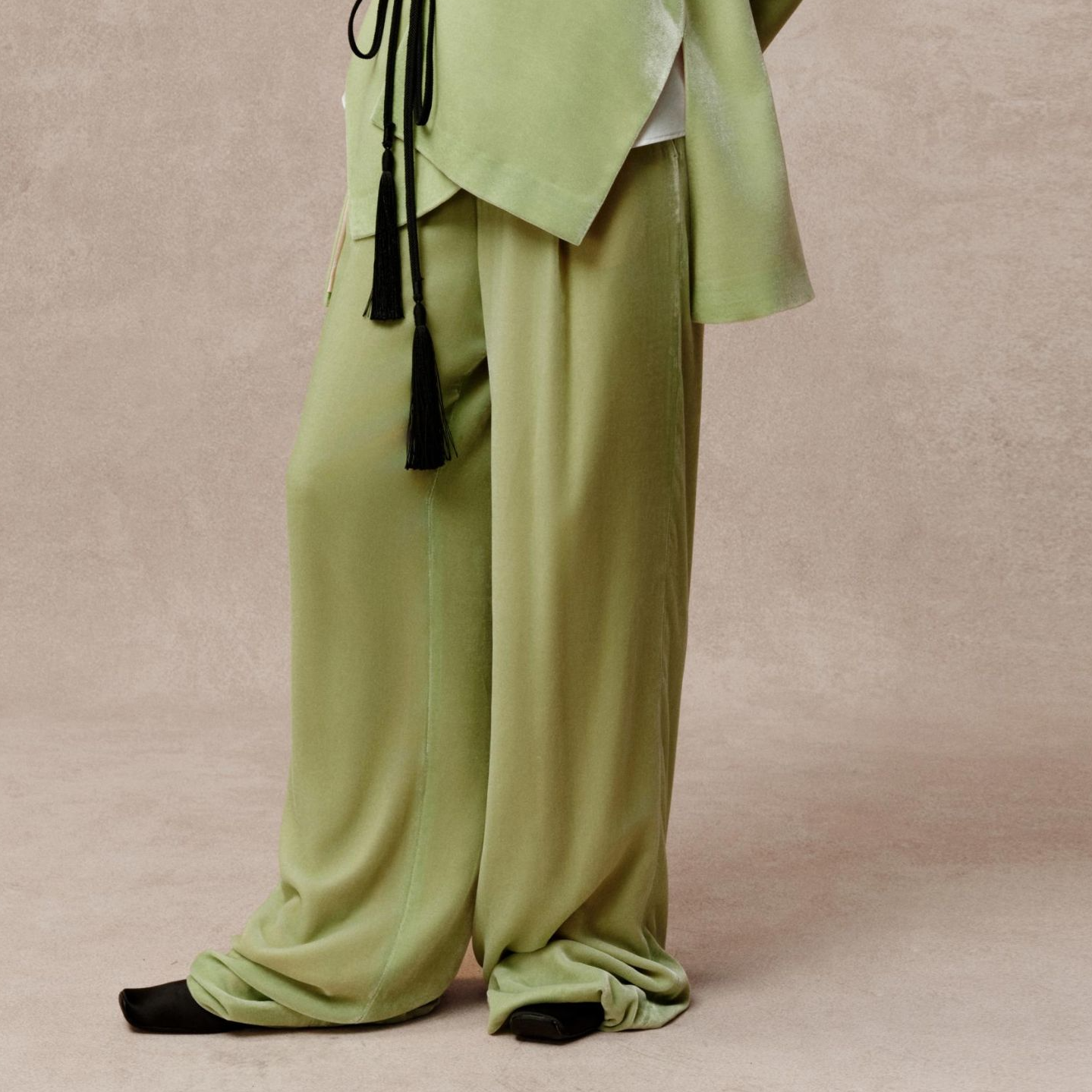 【张羽推荐】LAMAISONJADE 玉琼26春秘色真丝丝绒阔腿长裤