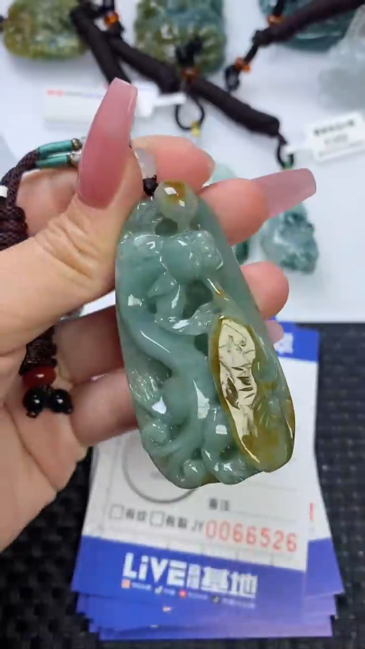 【闪购商品】翡翠颈饰未镶嵌111111111111111