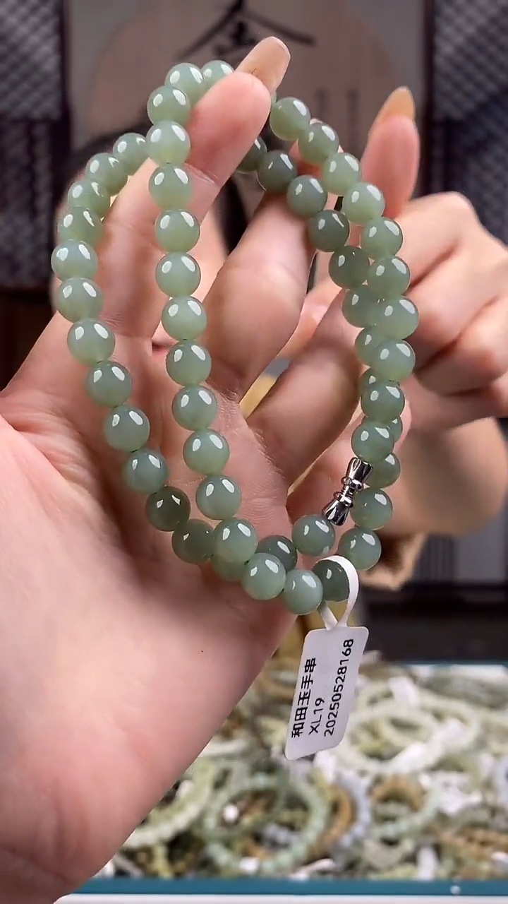 和田玉未镶嵌颈饰拍一发一