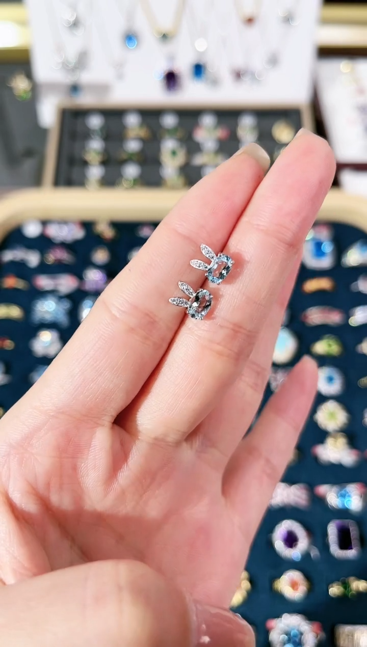 【闪购商品】海蓝宝石耳坠银S925镶嵌A520