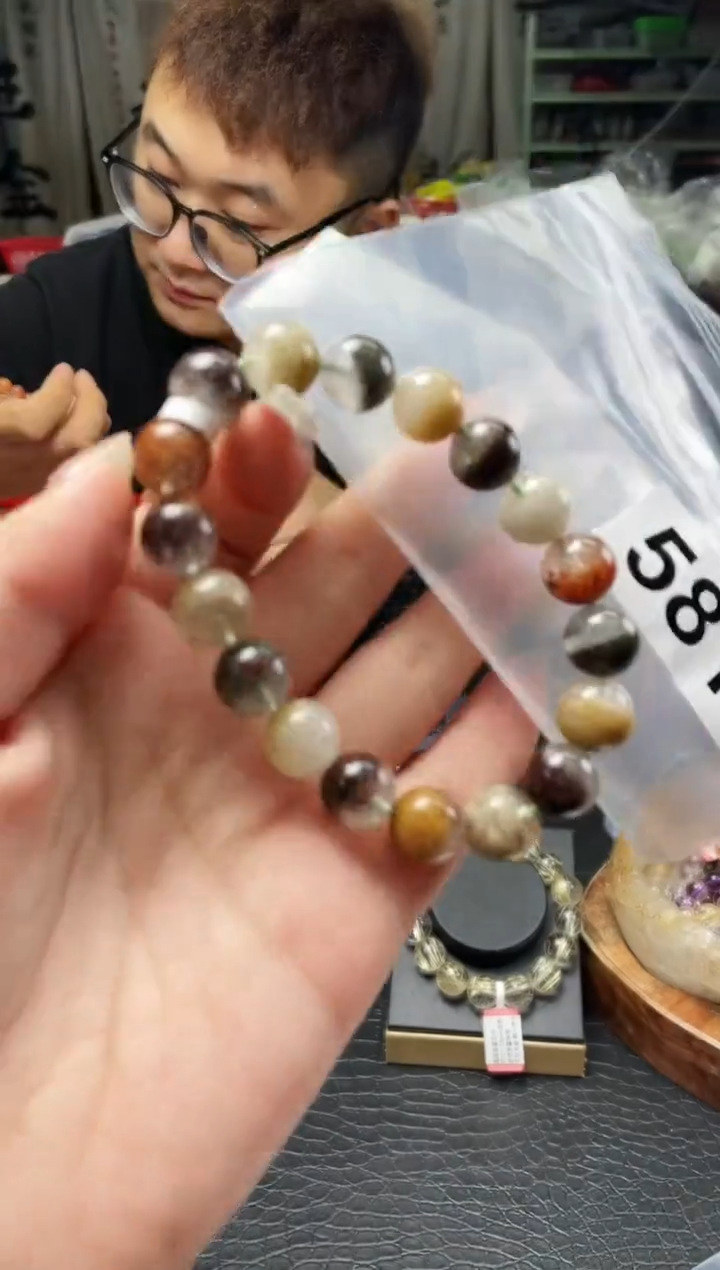 水晶手串未镶嵌手串581