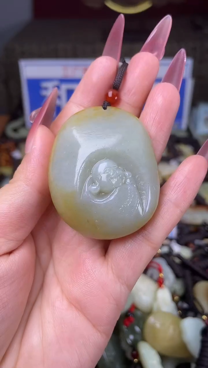 和田玉未镶嵌颈饰1