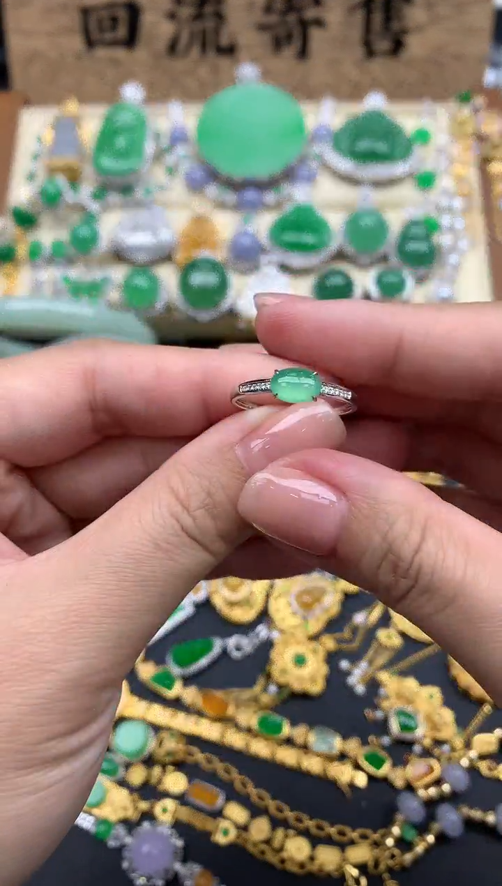 【闪购商品】翡翠戒指18K金镶嵌340-中国好珍宝