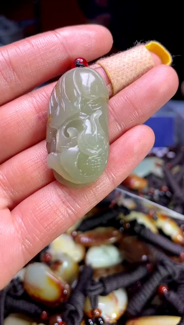 【闪购商品】和田玉颈饰未镶嵌1