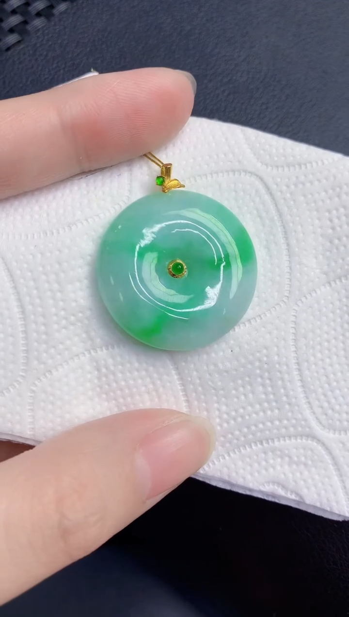 颈饰18K金镶嵌翡翠天然翡翠缅甸A货