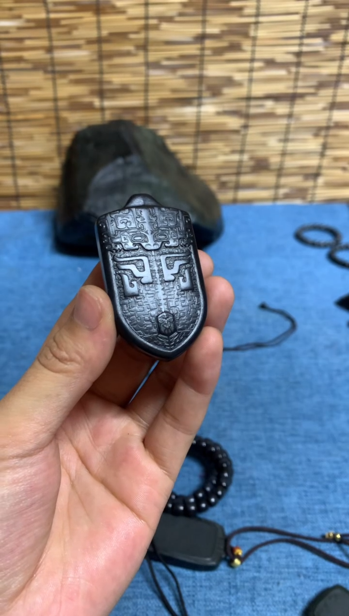 【闪购商品】和田玉颈饰未镶嵌小