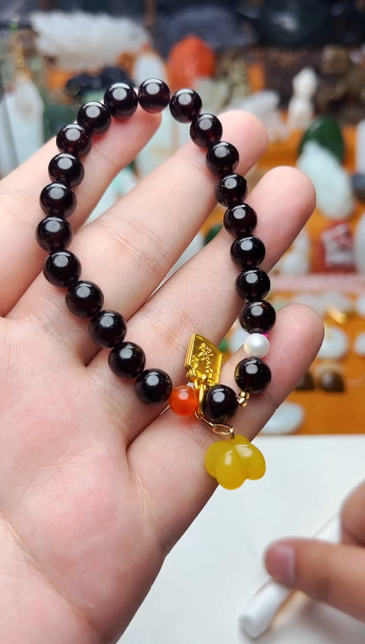 【闪购商品】石榴石手串未镶嵌手串 01