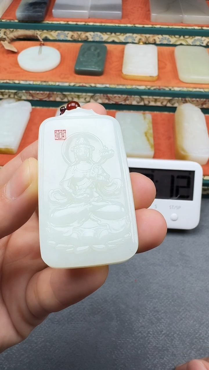 和田玉未镶嵌颈饰多多