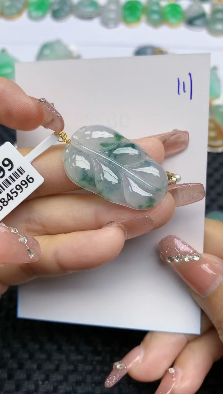 【闪购商品】翡翠颈饰18K金镶嵌天然A货翡翠 111