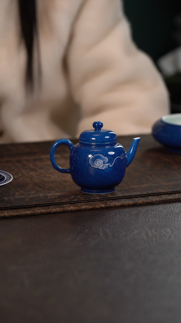 【闪购商品】杯初蓝舍洒蓝祥云小壶