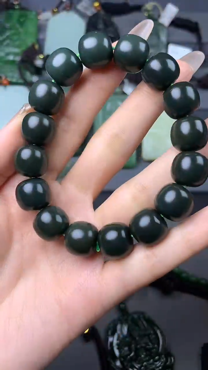 【闪购商品】定制和田玉挂件拍一发一不退不换