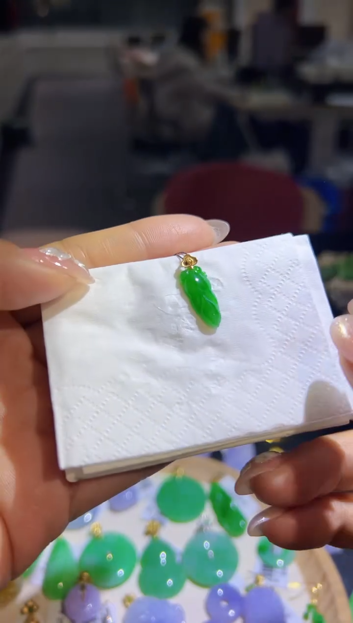 【闪购商品】翡翠颈饰18K金镶嵌Q缅料A货翡翠/支持复检/一件