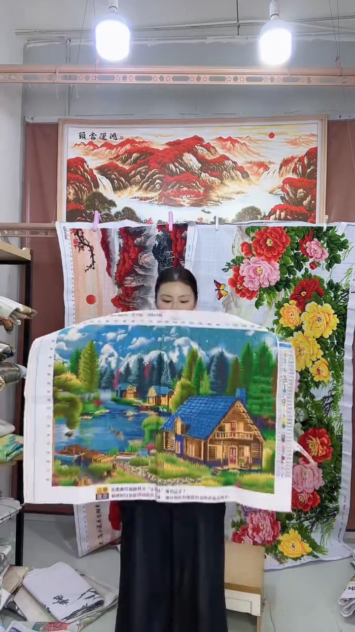 棉林中小屋      
