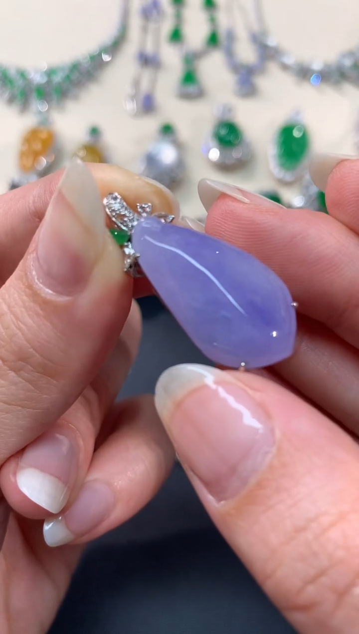 【闪购商品】翡翠吊坠(不含链)18K金镶嵌福瓜A68|15000