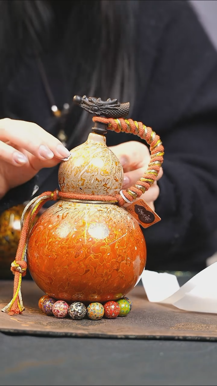 【闪购商品】XC192漆艺酒葫芦不包手串及旋转底座
