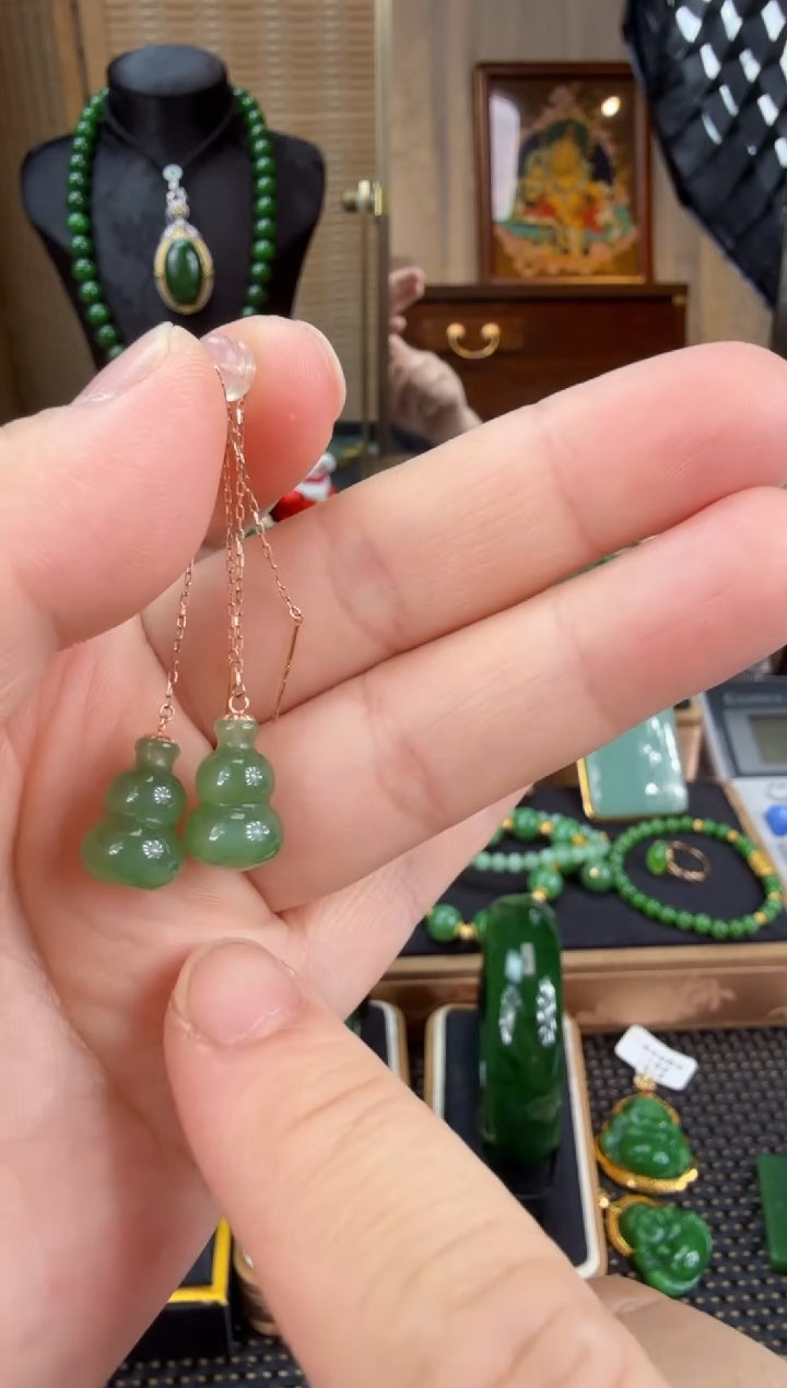 【闪购商品】和田玉（碧玉）耳饰18K金镶嵌 