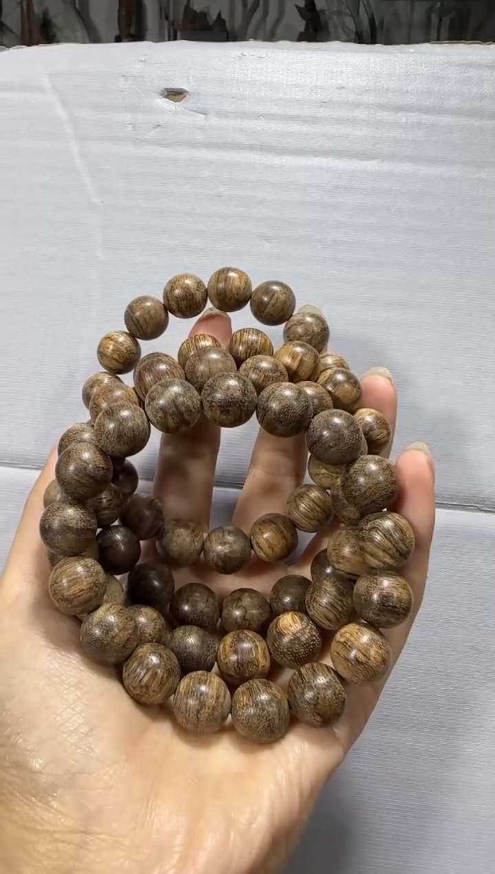 【闪购商品】沉香手串海南15黎垌1.2单圈多样性发货发其一