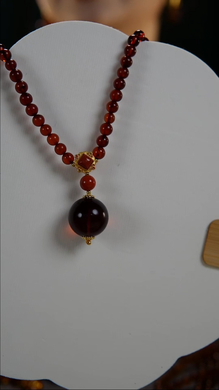 琥珀颈饰未镶嵌血珀单株项链