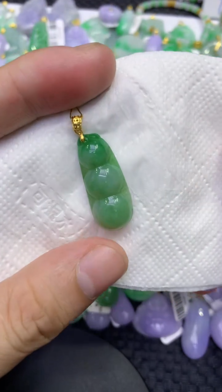 颈饰未镶嵌翡翠天然缅甸A货翡翠