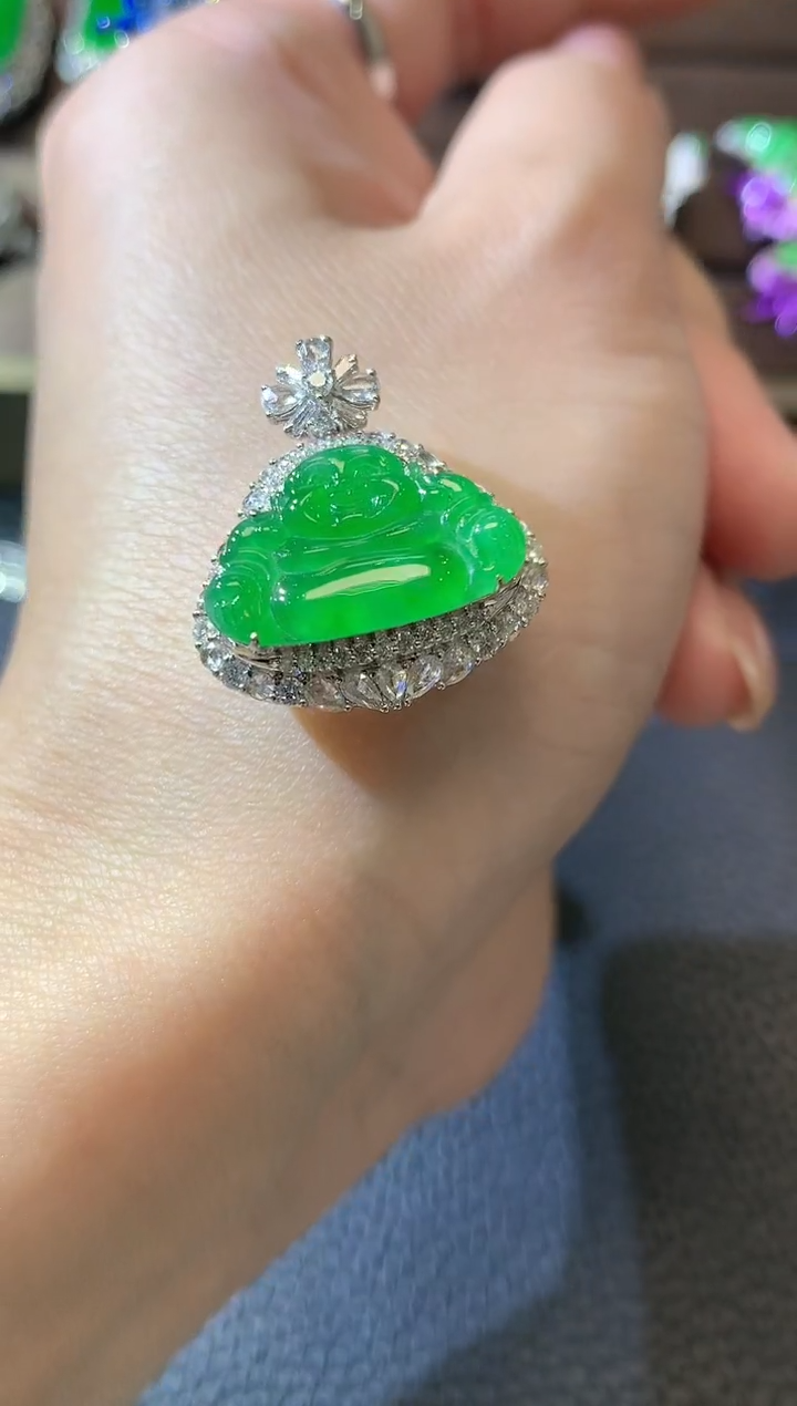 【闪购商品】翡翠吊坠(不含链)18K金镶嵌C15