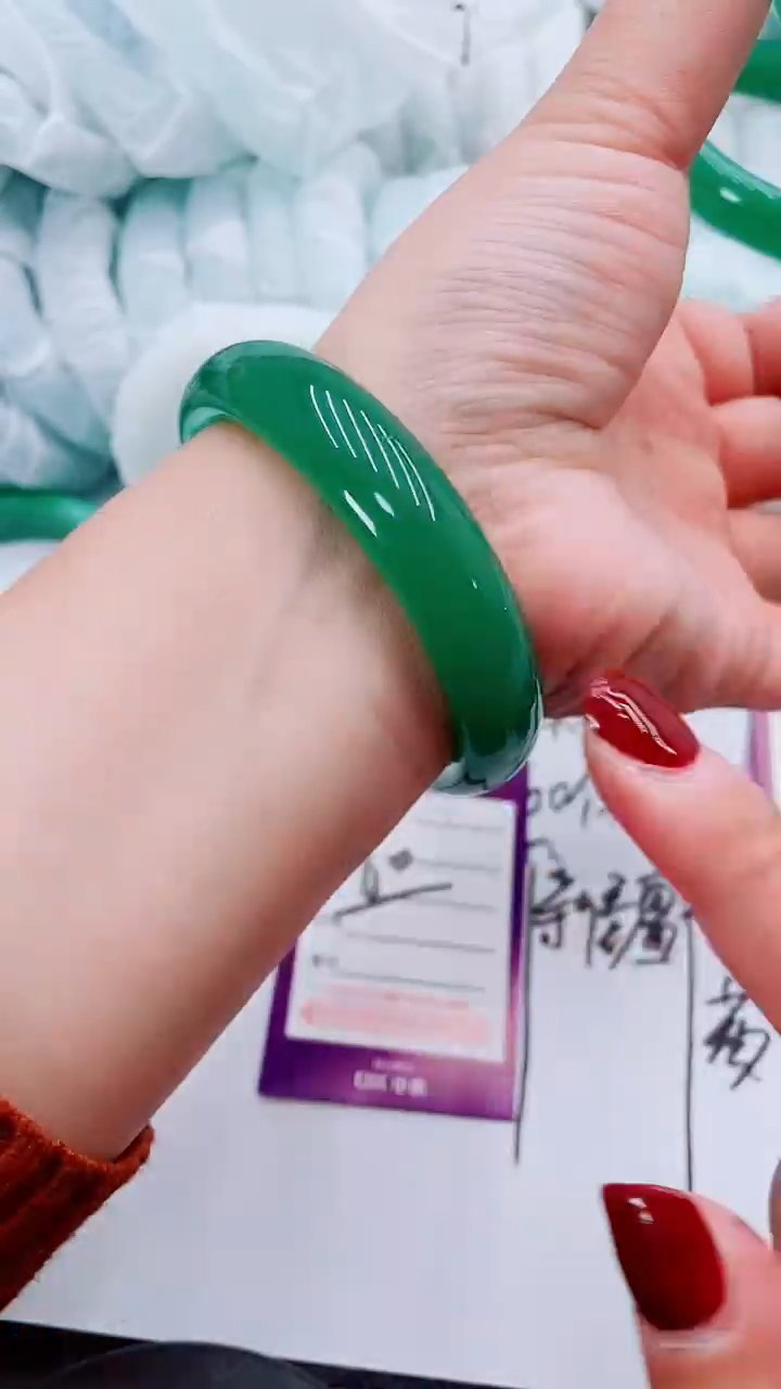 【闪购商品】石英质玉手镯未镶嵌P44-60