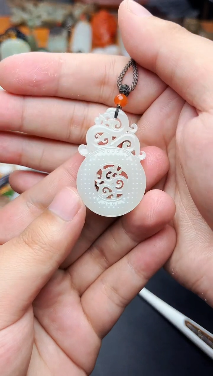 【闪购商品】和田玉颈饰未镶嵌龙01