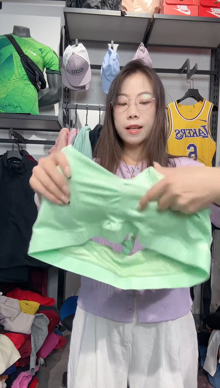 1066   编码 瑕疵款直播间过款为准 尺码 美背XL170