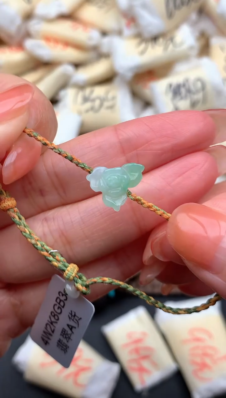 未镶嵌挂件翡翠1