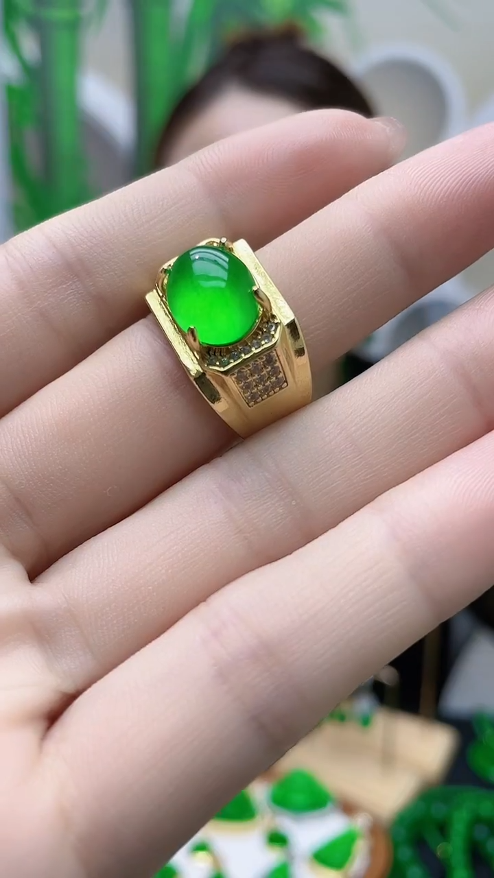 14K金镶嵌戒指翡翠J02