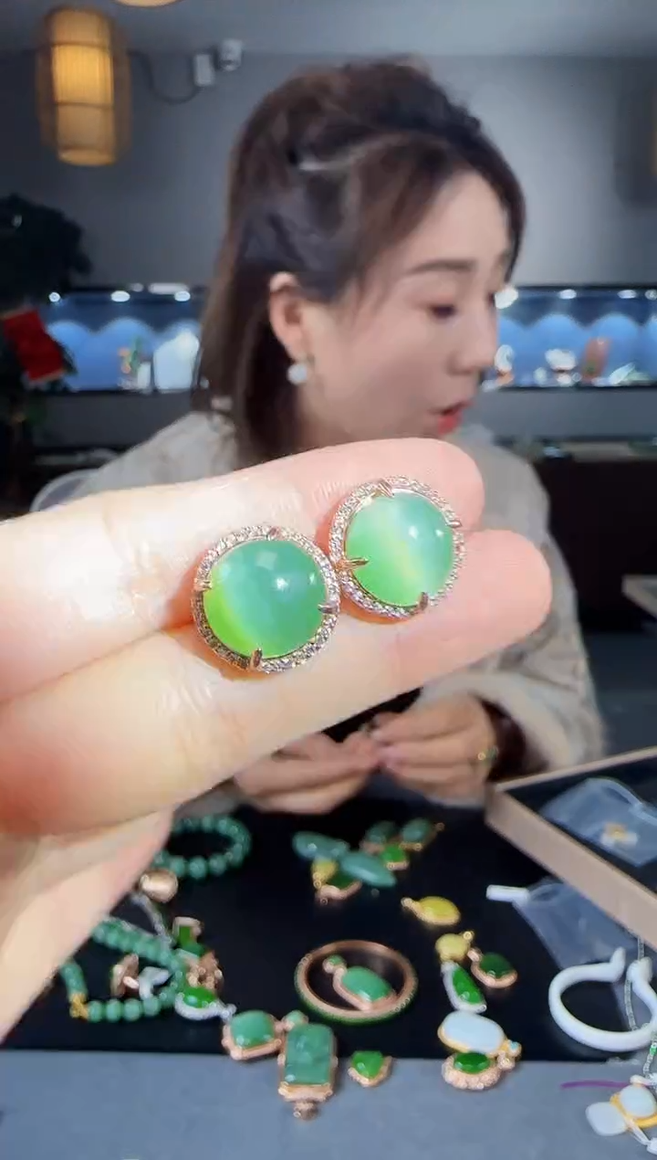 【闪购商品】和田玉耳钉银S925镶嵌1