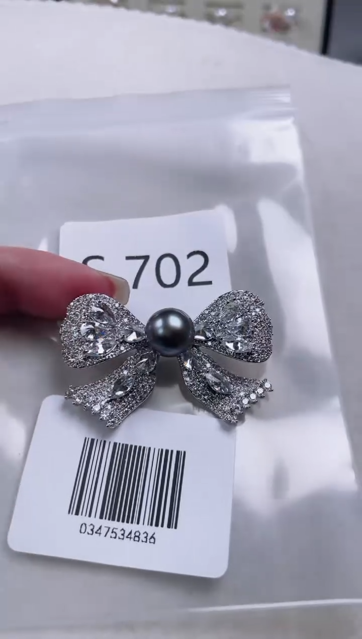 【闪购商品】海水珍珠胸针未镶嵌S702